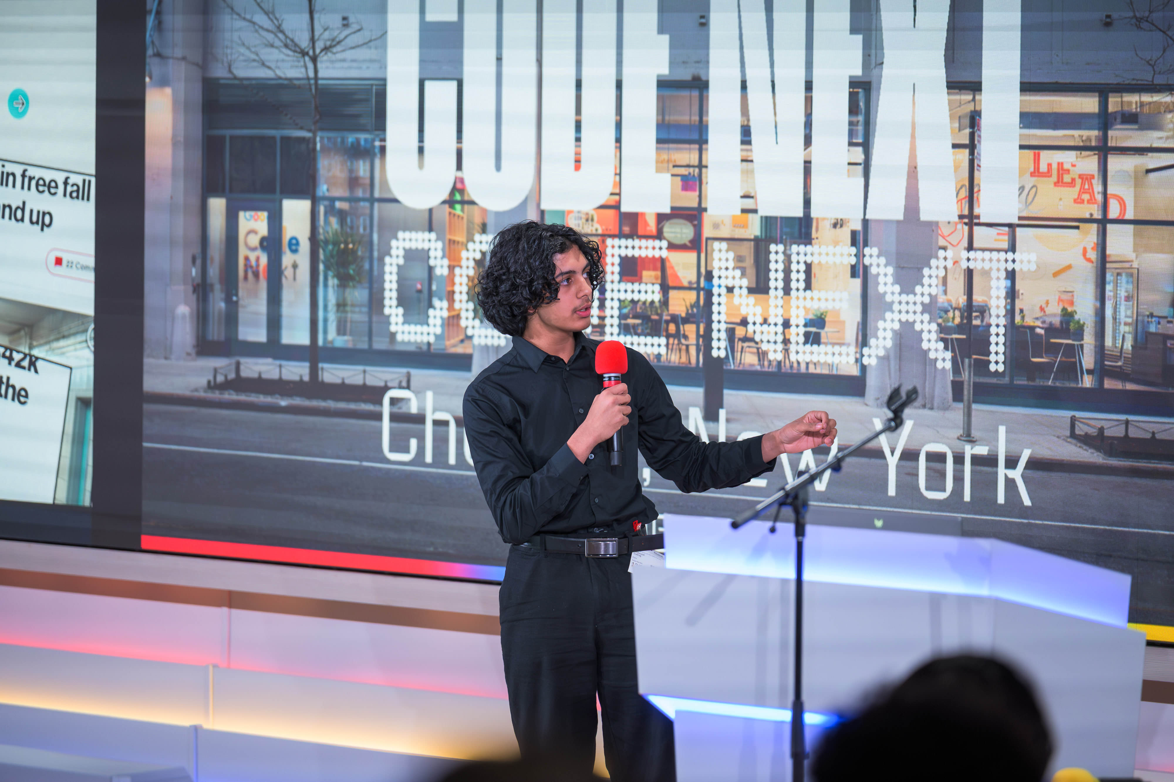 Ambrose presenting Marble Project at Google Code Next